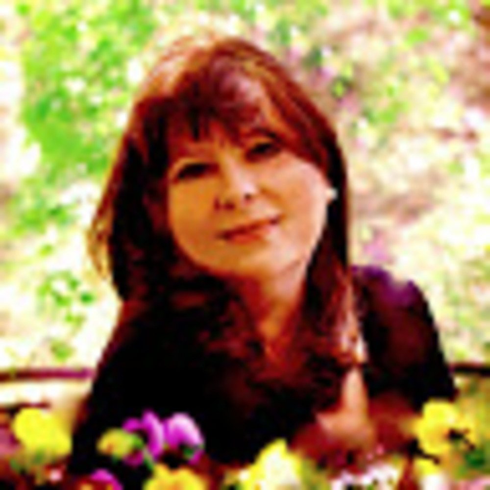 Meet your Posher, Adrienne